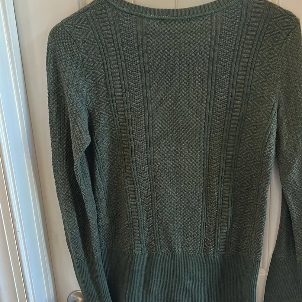 Peruvian Connection Sweater - Picture 7 of 7